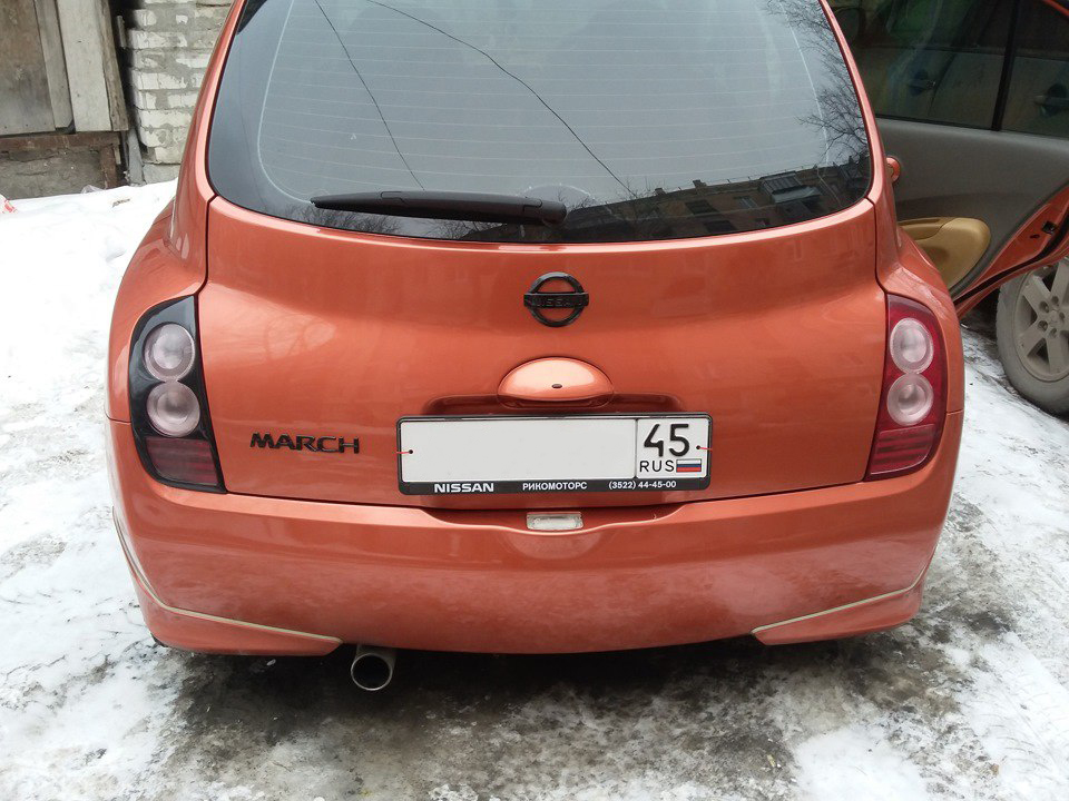 Реснички Nissan March K12 / Micra K12 дорестайлинг